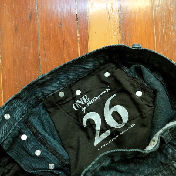 One Teaspoon Bandit Jean shorts in fox black - Picture 5 of 5